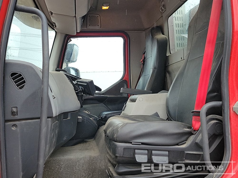 Skip loader truck Renault D18: picture 30