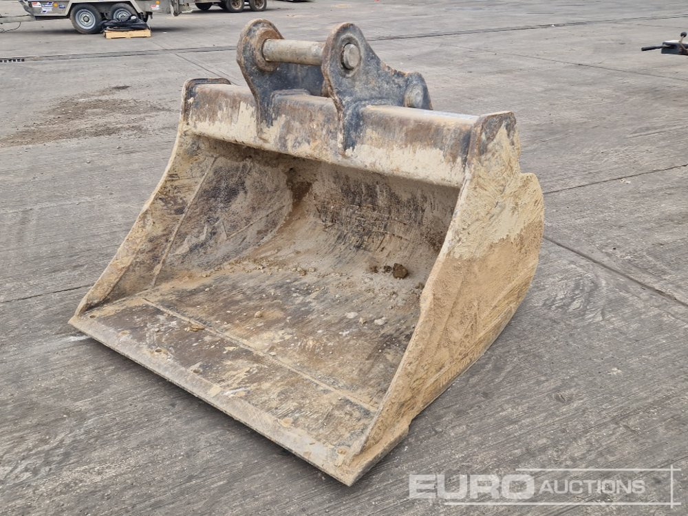 Rhinox 48" Digging Bucket 65mm Pin to suit 13 Ton Excavator - Bucket: picture 1 Rhinox 48" Digging Bucket 65mm Pin to suit 13 Ton Excavator - Bucket: picture 1