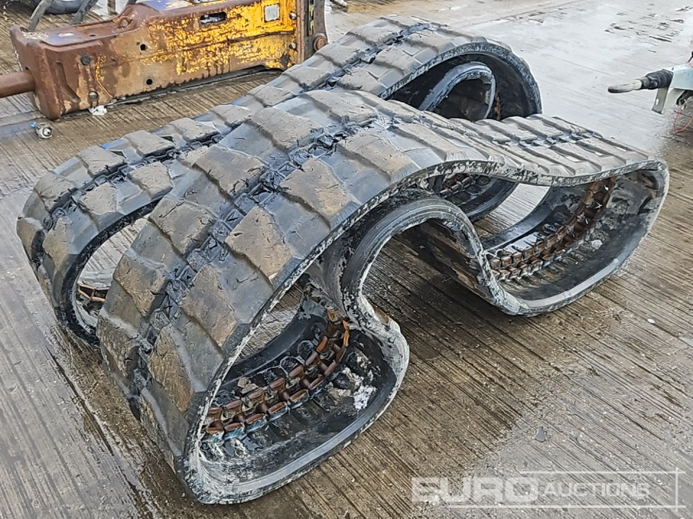 Rubber Track to suit Komatsu PC55 (2 of) - Track for Construction machinery: picture 1 Rubber Track to suit Komatsu PC55 (2 of) - Track for Construction machinery: picture 1