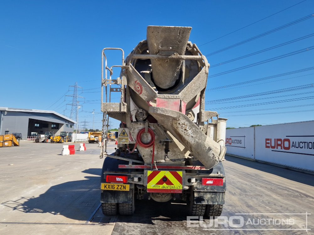 Scania P320 - Concrete mixer truck: picture 4 Scania P320 - Concrete mixer truck: picture 4