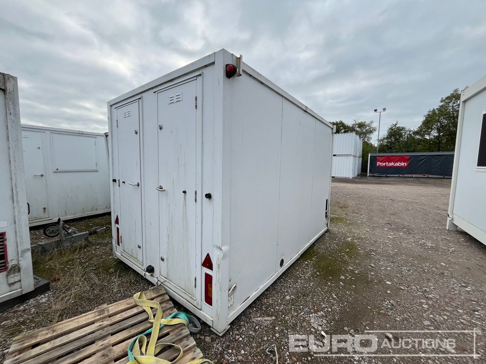Single Axle Welfare Unit, Toilet, Drying Room, 3.3kVA Generator (Sold Off Site, Situated at Lyncastle Rd, Barleycastle Trading Estate, Warrington WA4 4RE, Contact James Turner 0044 7796 615 692 For Mo - Shipping container: picture 1 Single Axle Welfare Unit, Toilet, Drying Room, 3.3kVA Generator (Sold Off Site, Situated at Lyncastle Rd, Barleycastle Trading Estate, Warrington WA4 4RE, Contact James Turner 0044 7796 615 692 For Mo - Shipping container: picture 1