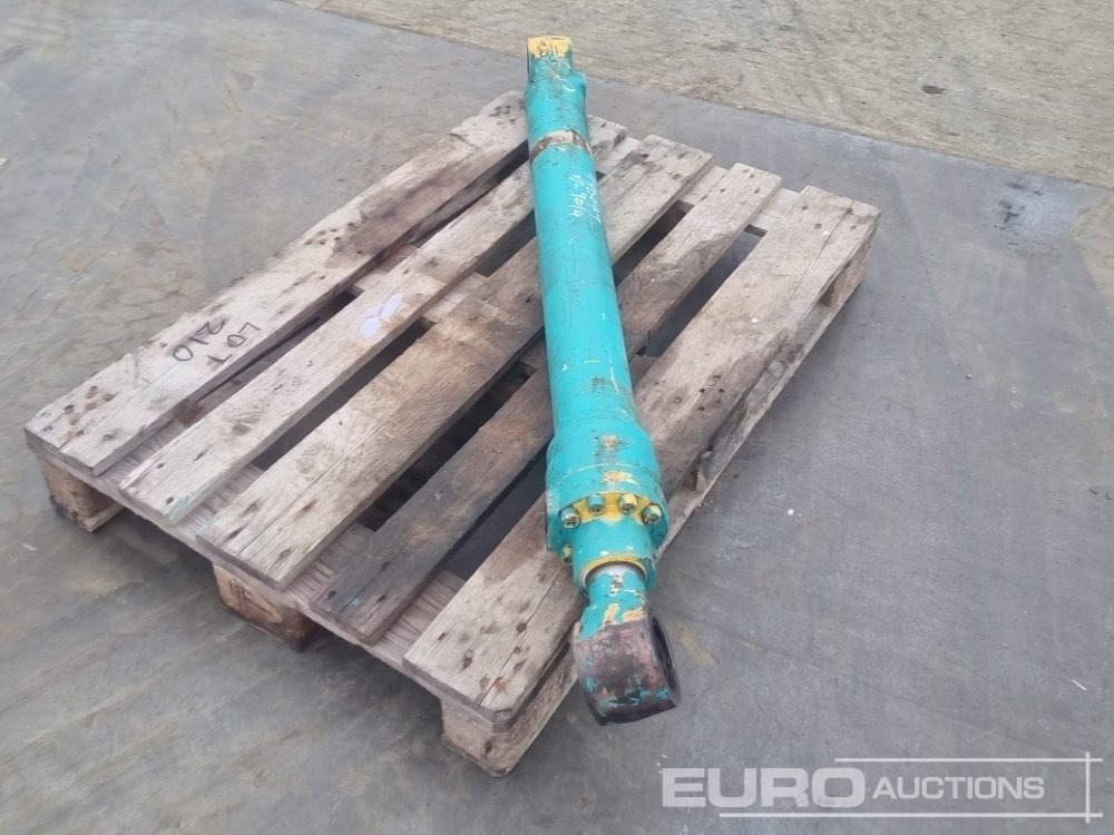 Bucket Ram to suit Kobelco SK140 - Spare parts: picture 2 Bucket Ram to suit Kobelco SK140 - Spare parts: picture 2