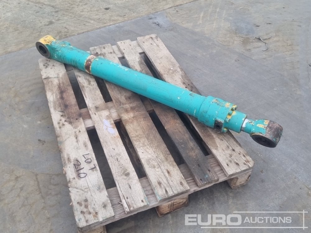 Bucket Ram to suit Kobelco SK140 - Spare parts: picture 1 Bucket Ram to suit Kobelco SK140 - Spare parts: picture 1