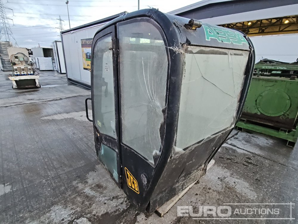 JCB Cab to suit Excavator - Spare parts: picture 3 JCB Cab to suit Excavator - Spare parts: picture 3