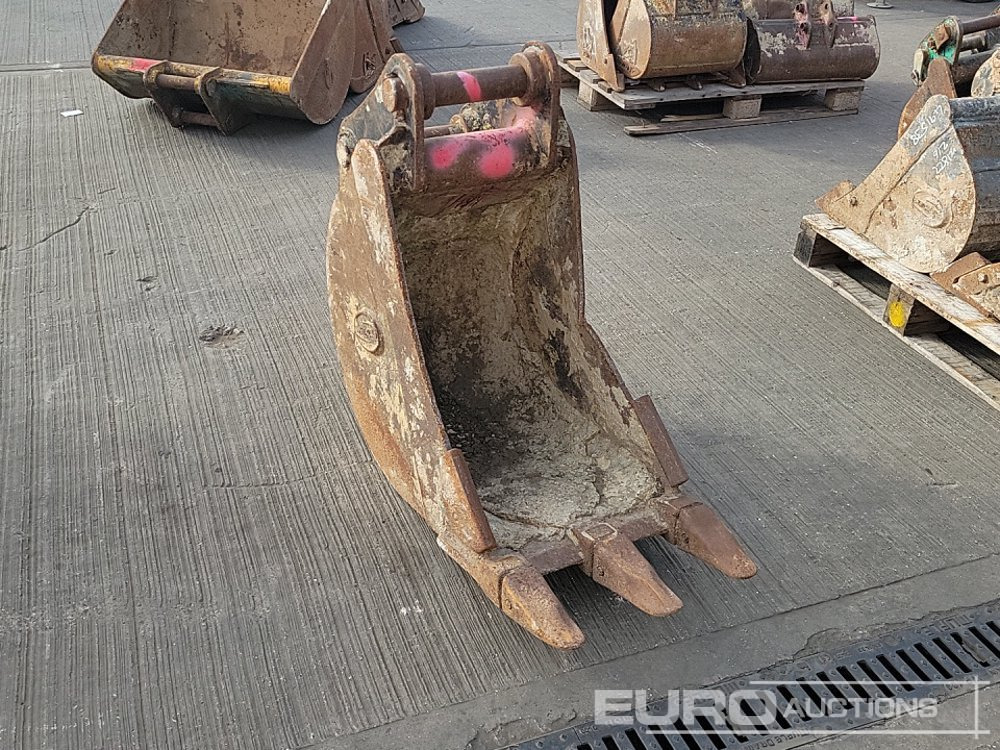 Bucket Strickland 18" Digging Bucket 65mm Pin to suit 13 Ton Excavator: picture 7