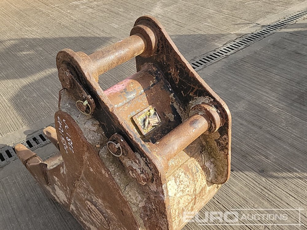 Bucket Strickland 18" Digging Bucket 65mm Pin to suit 13 Ton Excavator: picture 12