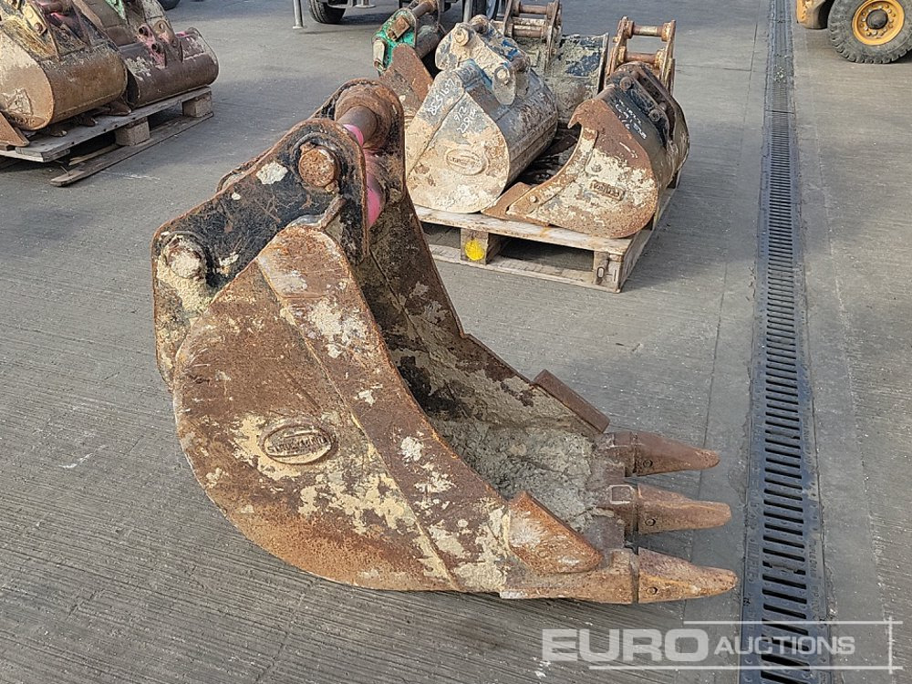 Bucket Strickland 18" Digging Bucket 65mm Pin to suit 13 Ton Excavator: picture 6