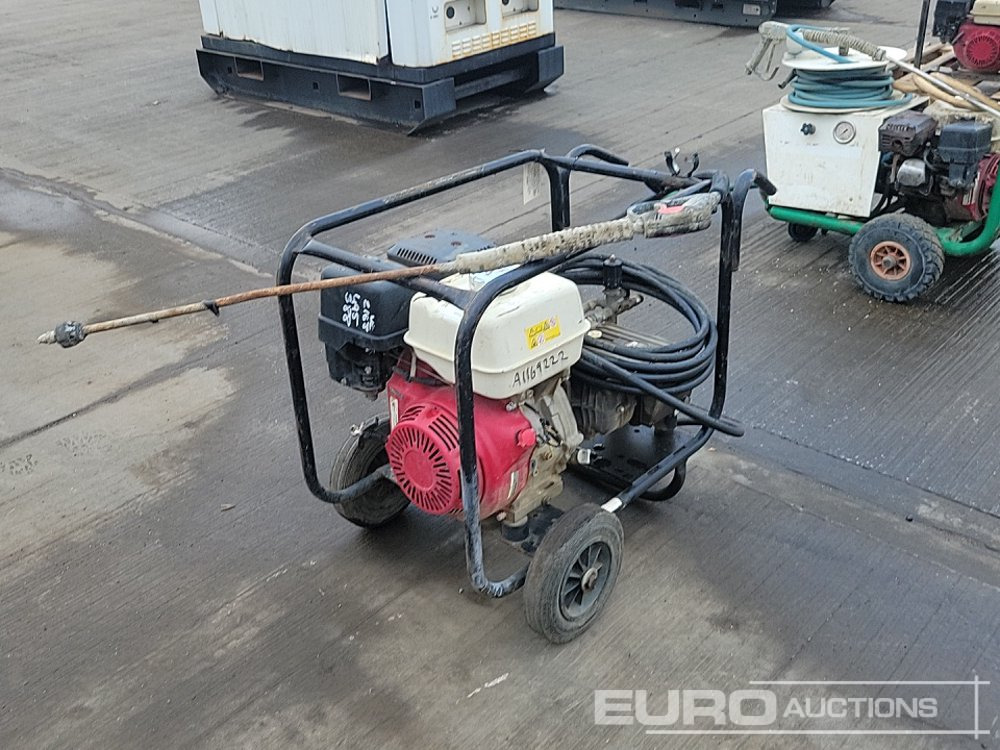 Taskman Petrol Pressure Washer, Honda Engine - Pressure washer: picture 3 Taskman Petrol Pressure Washer, Honda Engine - Pressure washer: picture 3