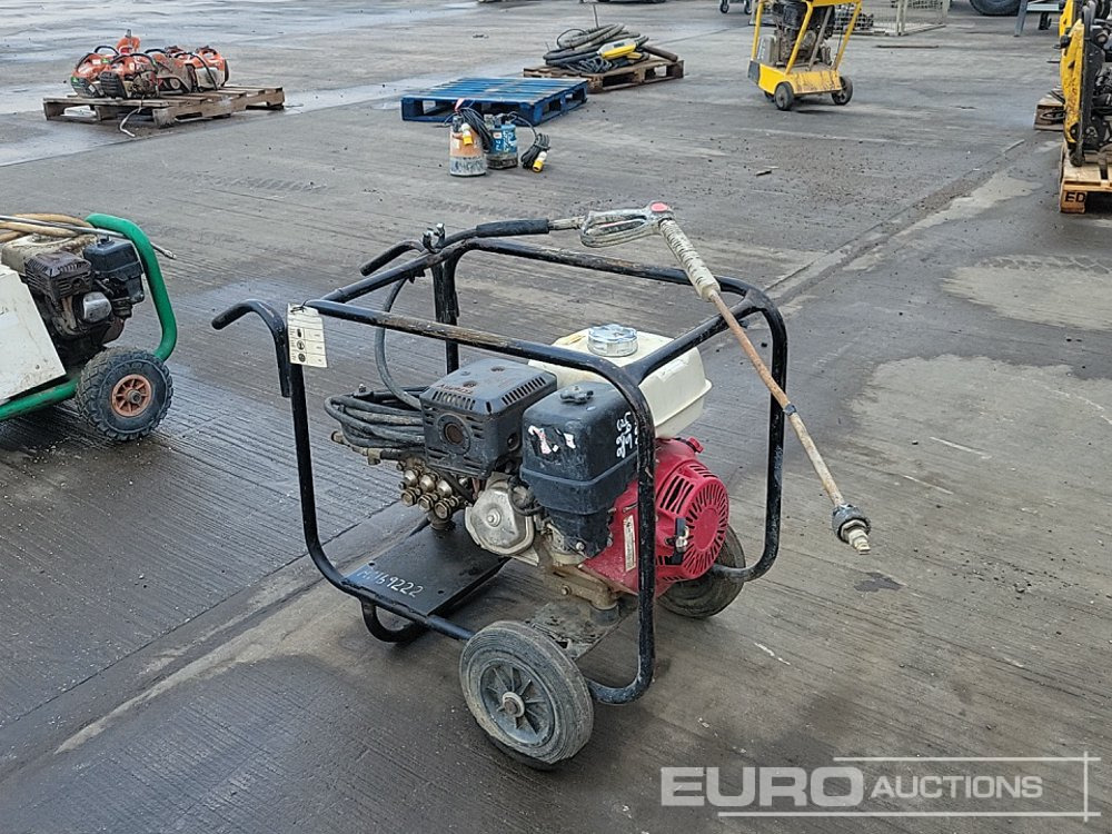 Taskman Petrol Pressure Washer, Honda Engine - Pressure washer: picture 1 Taskman Petrol Pressure Washer, Honda Engine - Pressure washer: picture 1