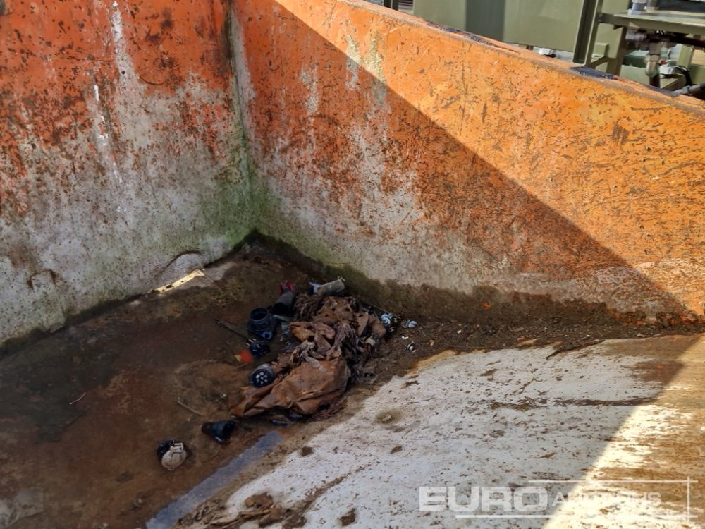 Tipping skip Tipping Skip to suit Forklift: picture 9