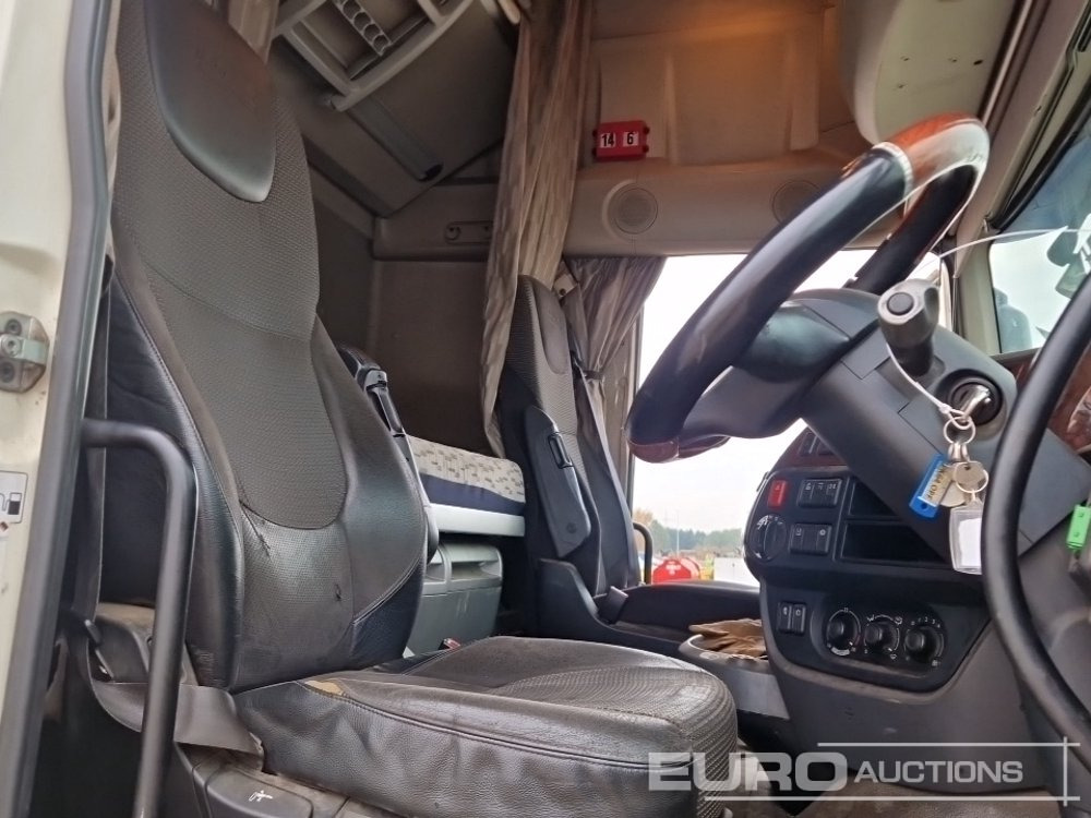 Tractor unit 2015 DAF XF510: picture 26