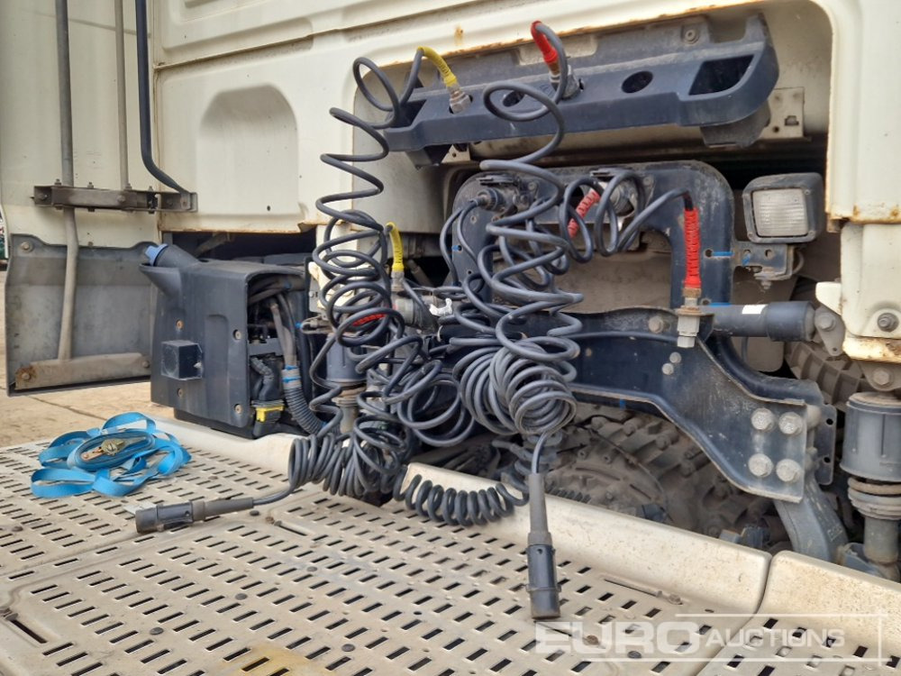 Tractor unit 2015 DAF XF510: picture 15