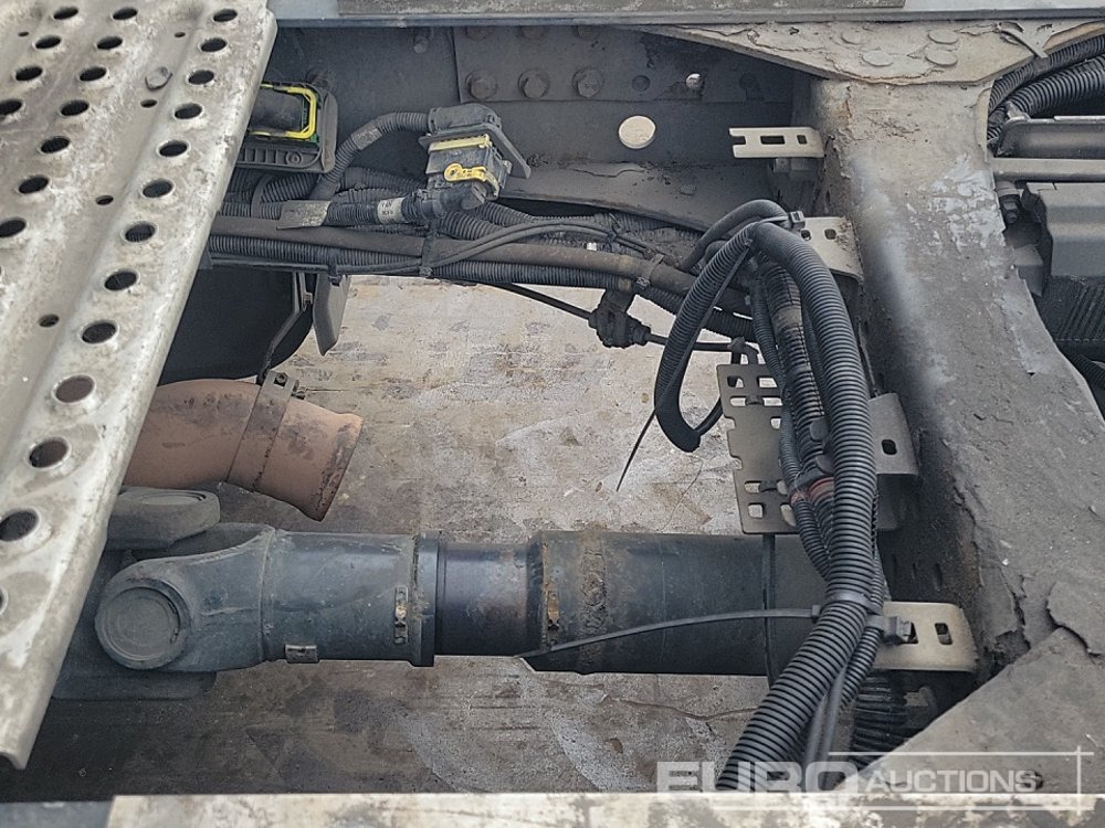 Tractor unit Volvo FH500: picture 21