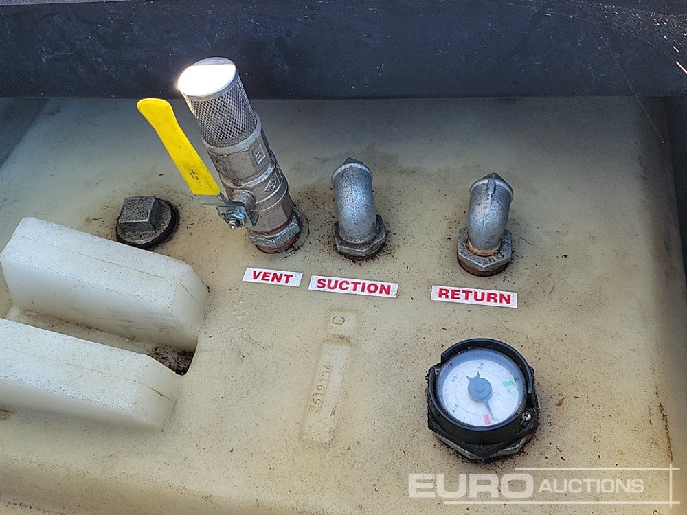 Storage tank Trailer Engineering 950 Litre Static Bunded Fuel Bowser: picture 10