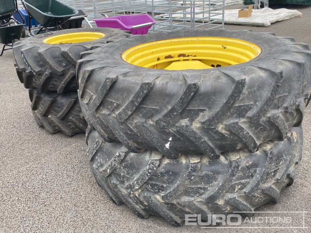 Tyres to suit John Deere Tractor (4 of) - Tire: picture 2 Tyres to suit John Deere Tractor (4 of) - Tire: picture 2