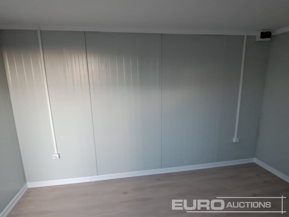 Unused 12' x 7' Office/Garden Room - Shipping container: picture 5 Unused 12' x 7' Office/Garden Room - Shipping container: picture 5