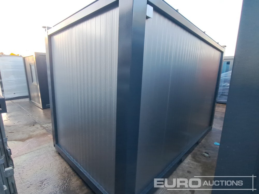 Unused 12' x 7' Office/Garden Room - Shipping container: picture 3 Unused 12' x 7' Office/Garden Room - Shipping container: picture 3