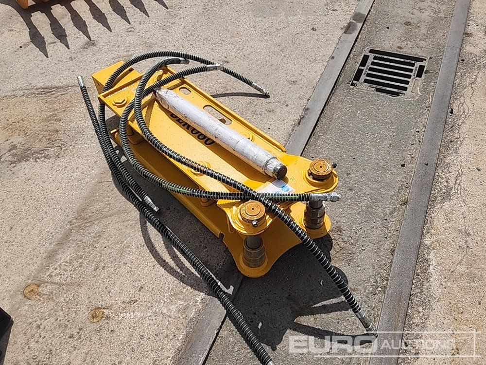 Unused 2025 BLK 680 - Hydraulic hammer: picture 3 Unused 2025 BLK 680 - Hydraulic hammer: picture 3