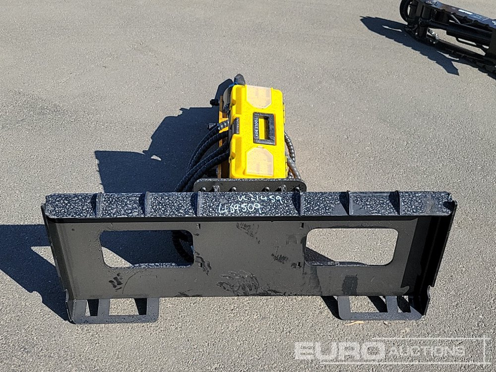 Unused 2025 Captok CK-P680 - Hydraulic hammer: picture 4 Unused 2025 Captok CK-P680 - Hydraulic hammer: picture 4