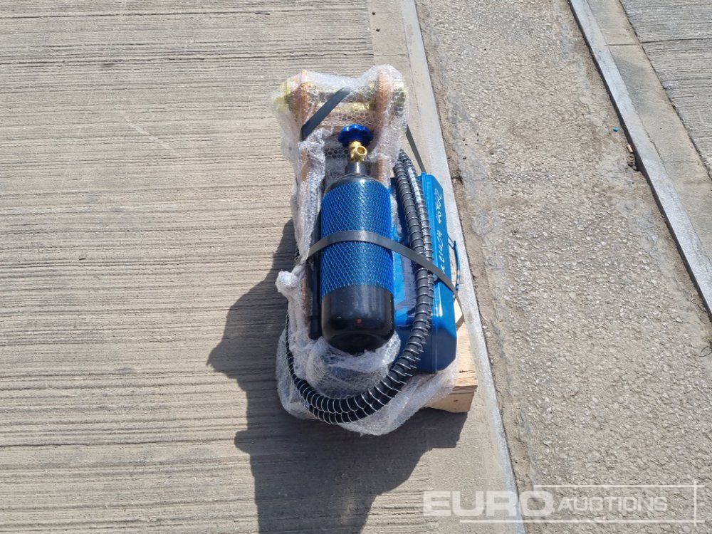 Unused 2025 Captok CK35 - Hydraulic hammer: picture 2 Unused 2025 Captok CK35 - Hydraulic hammer: picture 2