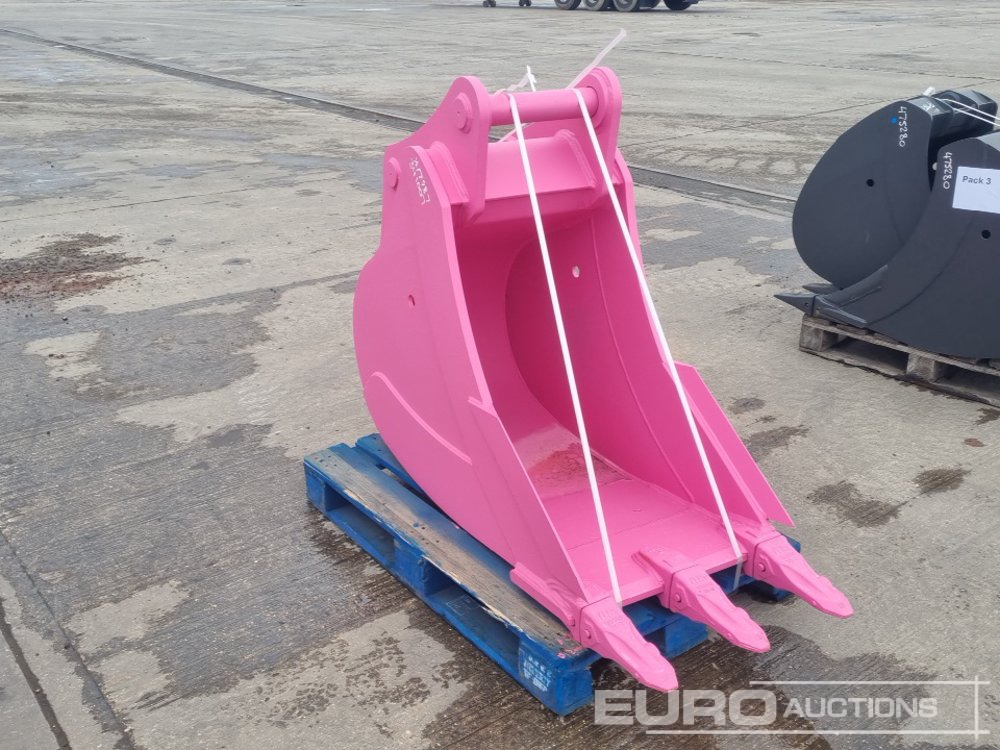 Unused 2025 Miller 24" Digging Bucket 70mm Pin to suit 14-16 Ton Excavator - Bucket: picture 1 Unused 2025 Miller 24" Digging Bucket 70mm Pin to suit 14-16 Ton Excavator - Bucket: picture 1