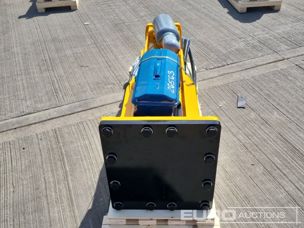 Unused 2025 Toft 750 - Hydraulic hammer: picture 4 Unused 2025 Toft 750 - Hydraulic hammer: picture 4