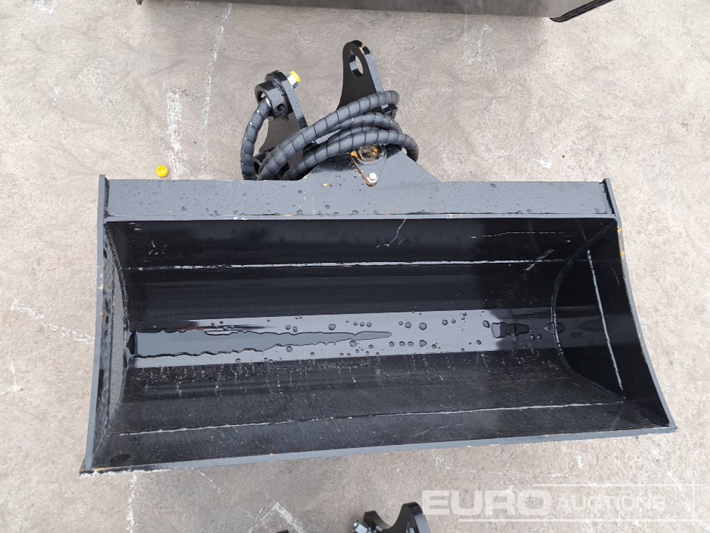 Unused 32" Hydraulic Tilting Bucket to suit Mini Excavator - Bucket: picture 5 Unused 32" Hydraulic Tilting Bucket to suit Mini Excavator - Bucket: picture 5