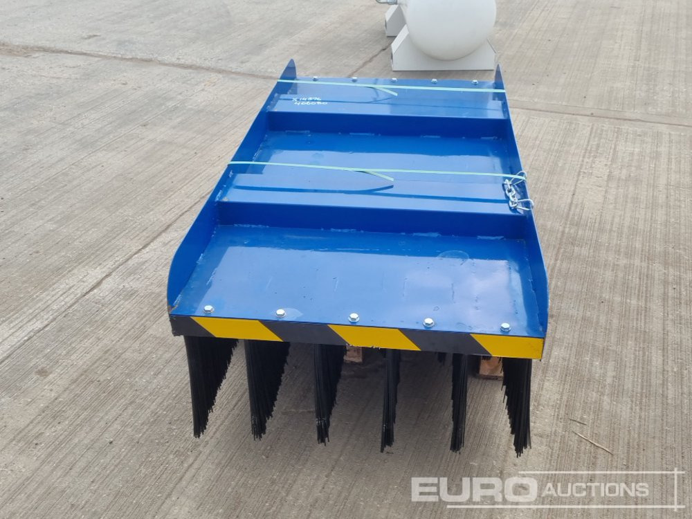 Unused 60" Brush to suit Forklift - Construction equipment: picture 2 Unused 60" Brush to suit Forklift - Construction equipment: picture 2