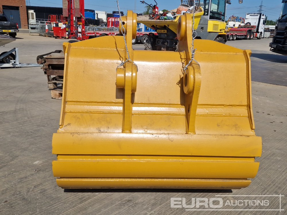 Unused 62" Digging Bucket 90mm Pin to suit 30 Ton Excavator - Bucket: picture 4 Unused 62" Digging Bucket 90mm Pin to suit 30 Ton Excavator - Bucket: picture 4