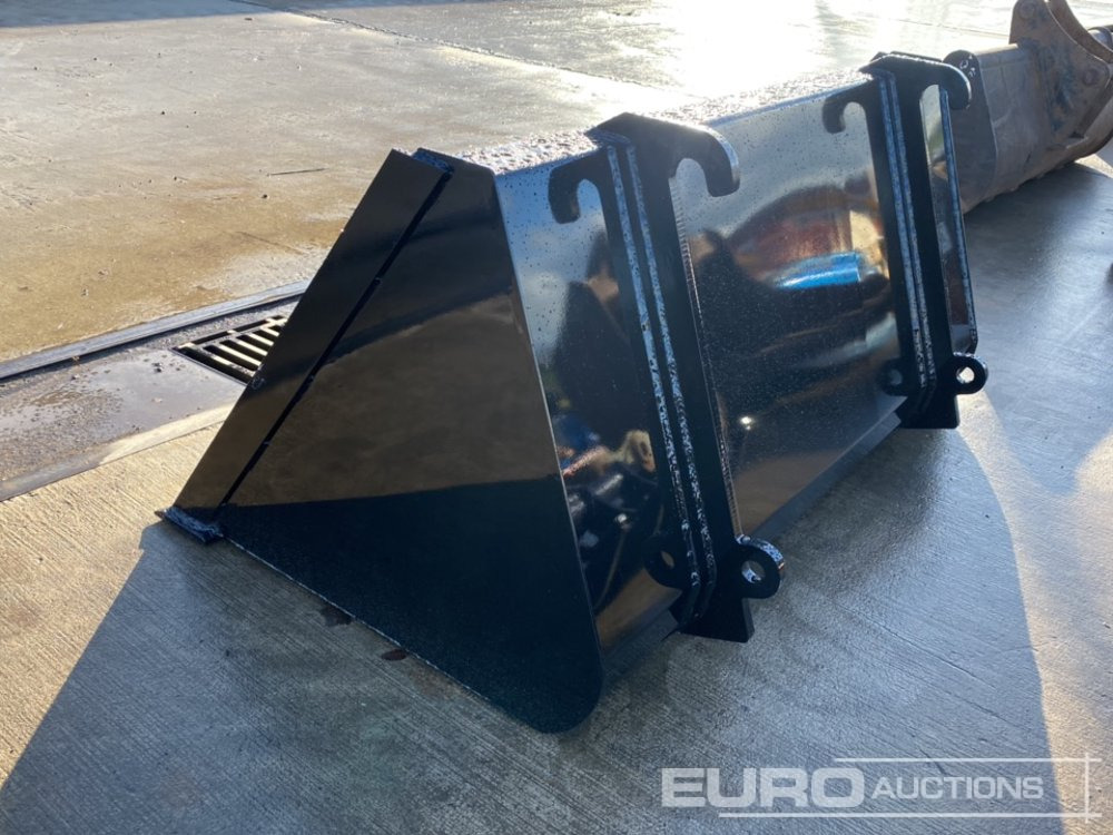 Unused 66" Loader Bucket to suit JCB Telehandler - Bucket: picture 4 Unused 66" Loader Bucket to suit JCB Telehandler - Bucket: picture 4