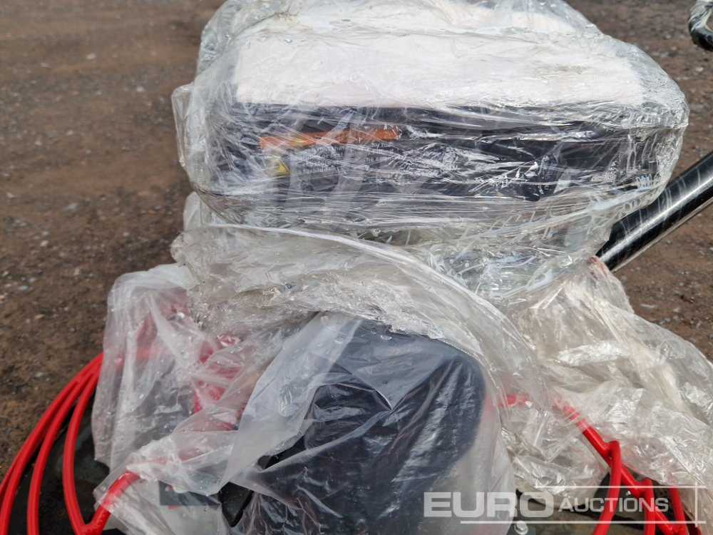 Asphalt machine Unused 900mm Petrol Power Float, Pan: picture 11