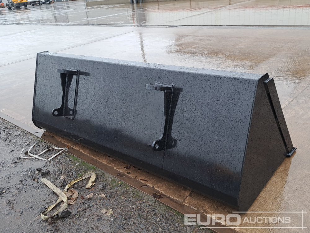 Unused 94" Loader Bucket to suit Matbro Telehandler - Bucket: picture 3 Unused 94" Loader Bucket to suit Matbro Telehandler - Bucket: picture 3