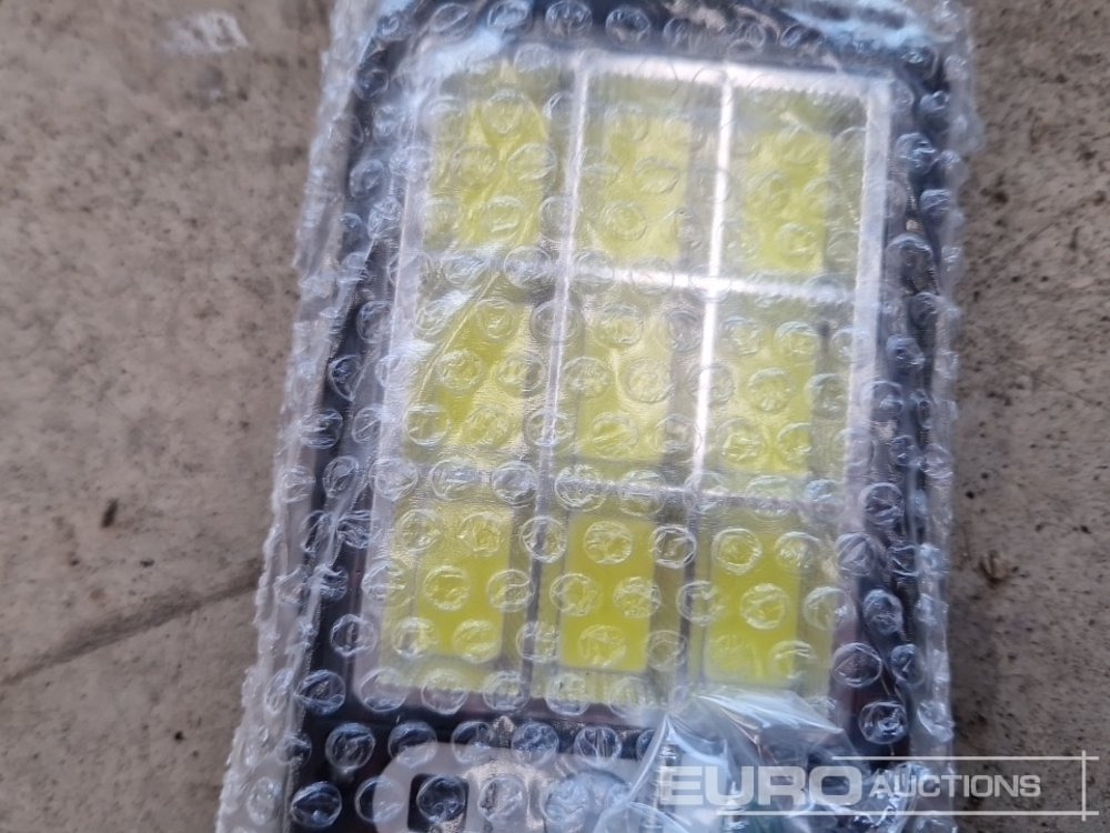 Unused HOTU Solar Sensor Street Lights - 108 COB LED Outdoor Motion Sensor Wall Lights with 3 Lighting Modes, Solar Powered, 36V - Ideal for Garden, Patio, Pathway Lighting (2 of) - Construction equipment: picture 5 Unused HOTU Solar Sensor Street Lights - 108 COB LED Outdoor Motion Sensor Wall Lights with 3 Lighting Modes, Solar Powered, 36V - Ideal for Garden, Patio, Pathway Lighting (2 of) - Construction equipment: picture 5
