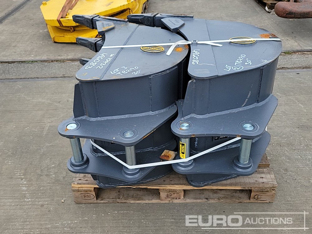 Unused Strickland 30", 30" Digging Bucket 50mm Pin to suit 6-8 Ton Excavator - Bucket: picture 2 Unused Strickland 30", 30" Digging Bucket 50mm Pin to suit 6-8 Ton Excavator - Bucket: picture 2