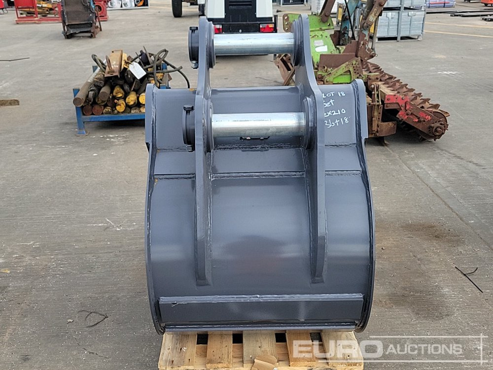 Unused Strickland 36" Digging Bucket 80mm Pin to suit 20 Ton Excavator - Bucket: picture 4 Unused Strickland 36" Digging Bucket 80mm Pin to suit 20 Ton Excavator - Bucket: picture 4