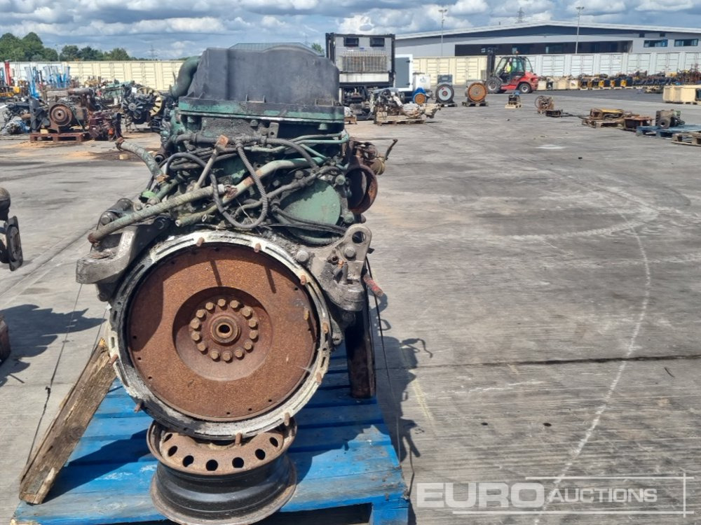 Volvo 6 Cylinder Engine - Engine: picture 4 Volvo 6 Cylinder Engine - Engine: picture 4