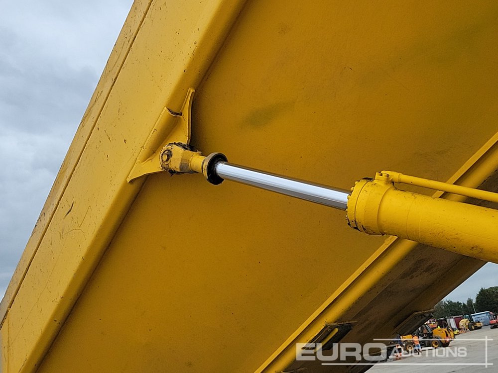 Articulated dumper Volvo A25C: picture 19