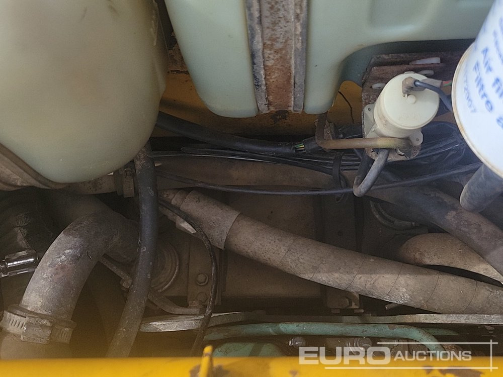 Articulated dumper Volvo A25C: picture 40