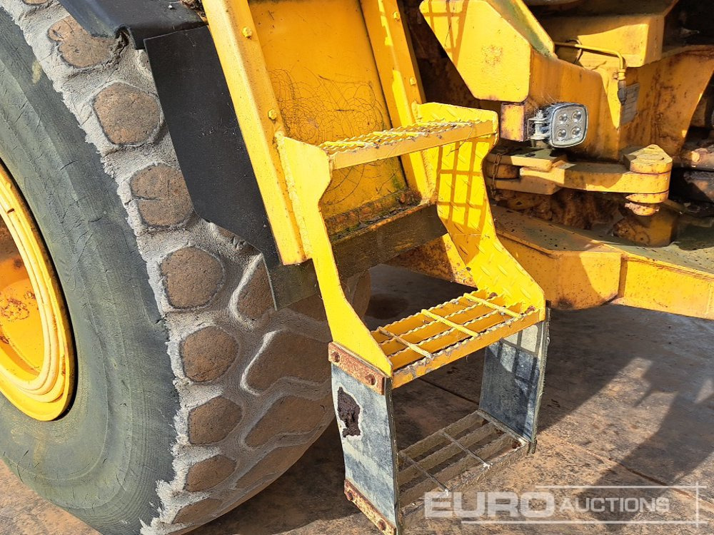 Articulated dumper Volvo A25C: picture 16