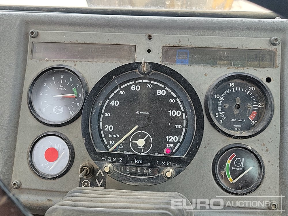 Articulated dumper Volvo A25C: picture 37
