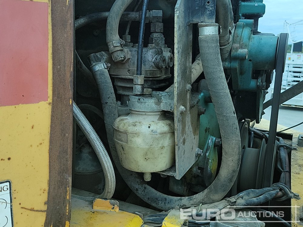 Articulated dumper Volvo A25C: picture 32