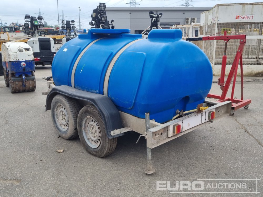 Western Twin Axle Plastic Water Bowser - Storage tank: picture 3 Western Twin Axle Plastic Water Bowser - Storage tank: picture 3