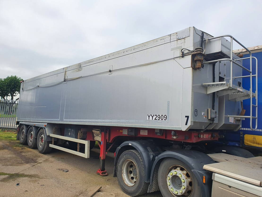 Fruehauf - Tipper semi-trailer: picture 1 Fruehauf - Tipper semi-trailer: picture 1