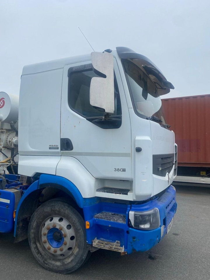 Renault Premium - Concrete mixer truck: picture 4 Renault Premium - Concrete mixer truck: picture 4