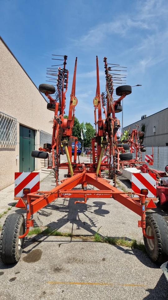 Ranghinatore usato Kuhn GA 7301 - Tedder/ Rake: picture 4 Ranghinatore usato Kuhn GA 7301 - Tedder/ Rake: picture 4