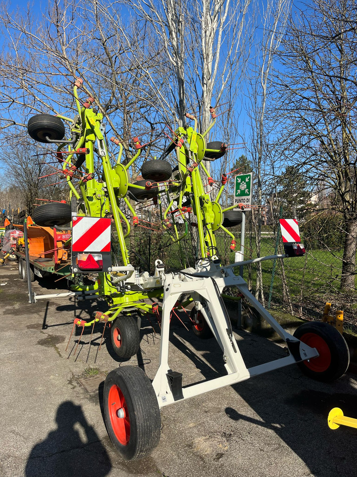 Voltafieno Claas Volto 900T - Tedder/ Rake: picture 3 Voltafieno Claas Volto 900T - Tedder/ Rake: picture 3