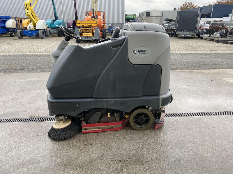 Nilfisk SC6500 1100C, Veeg- Schrobmachine - Scrubber dryer: picture 5 Nilfisk SC6500 1100C, Veeg- Schrobmachine - Scrubber dryer: picture 5