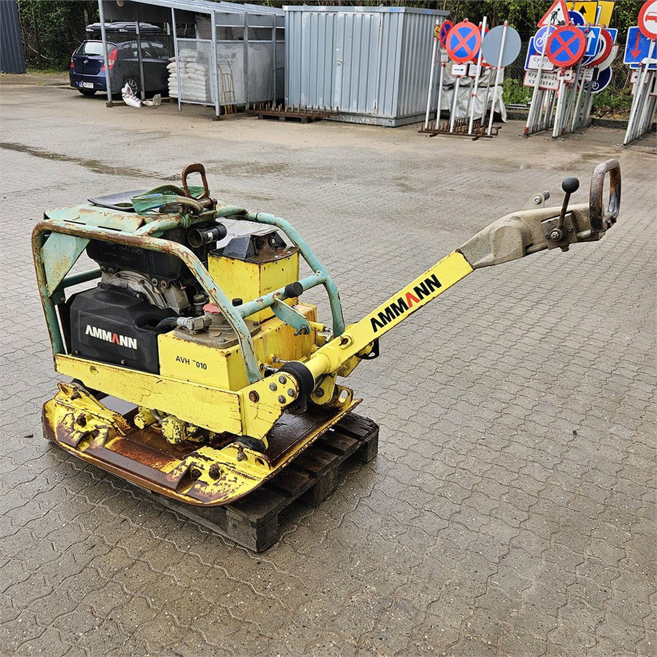 Ammann AVH 7010 - Vibratory plate: picture 1 Ammann AVH 7010 - Vibratory plate: picture 1