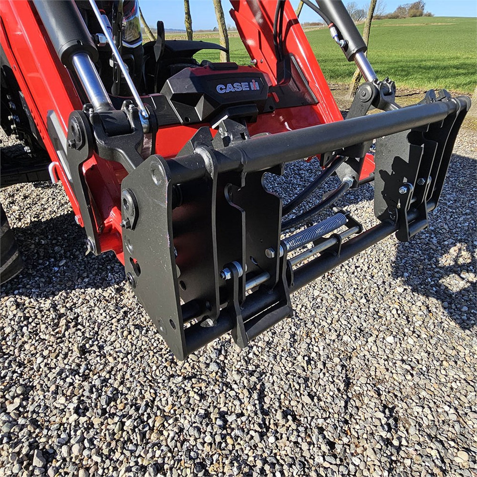 Farm tractor CASE IH Puma 140: picture 24