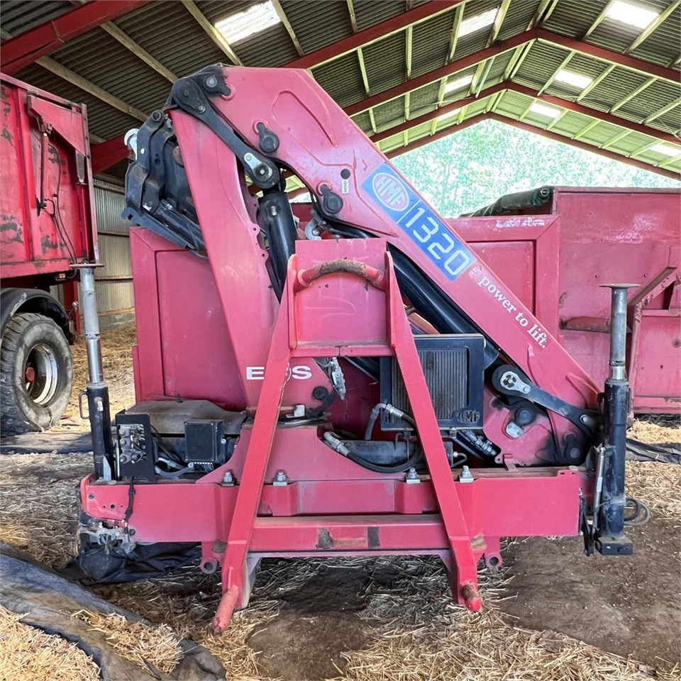 CMT LFK 01 - Loader crane, Flatbed body: picture 2 CMT LFK 01 - Loader crane, Flatbed body: picture 2